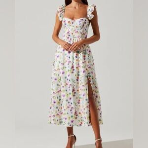 ASTR THE LABEL WEDELIA DRESS CREAM PURPLE FLORAL